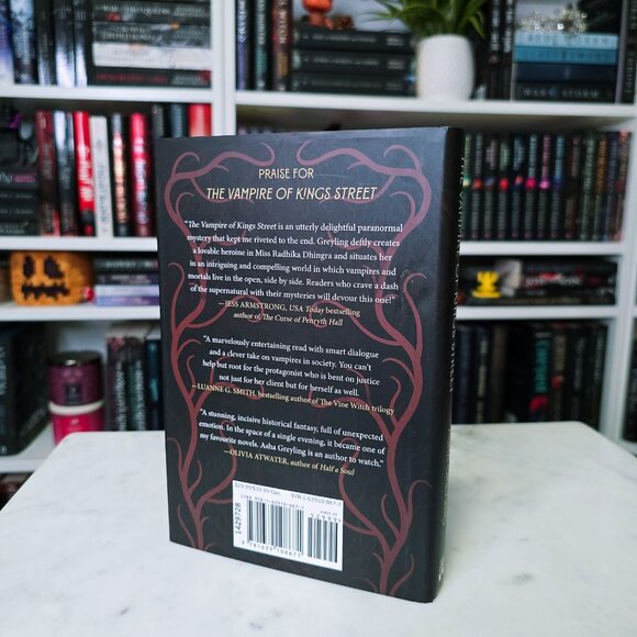 ASHA GREYLING The Vampire of Kings Street (HARDCOVER) - Picture 2 of 4